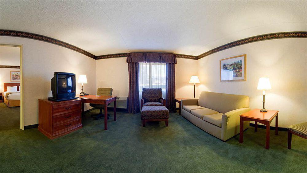 Holiday Inn Express Hotel & Suites Pittsburgh Airport By Ihg Robinson Township Chambre photo