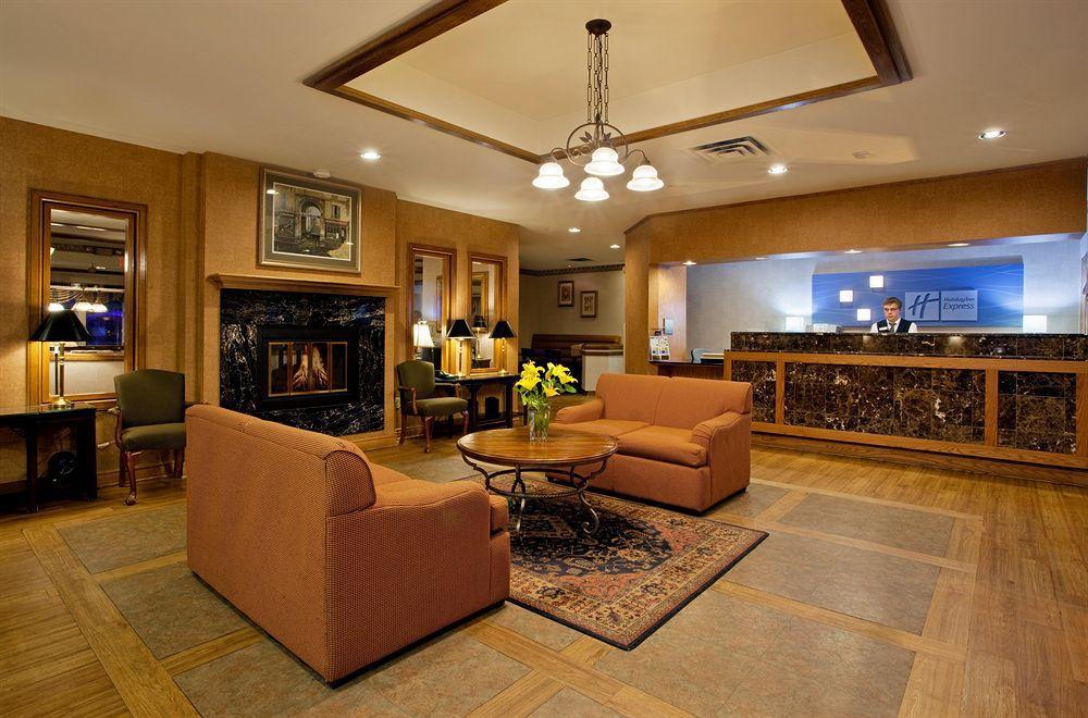 Holiday Inn Express Hotel & Suites Pittsburgh Airport By Ihg Robinson Township Intérieur photo