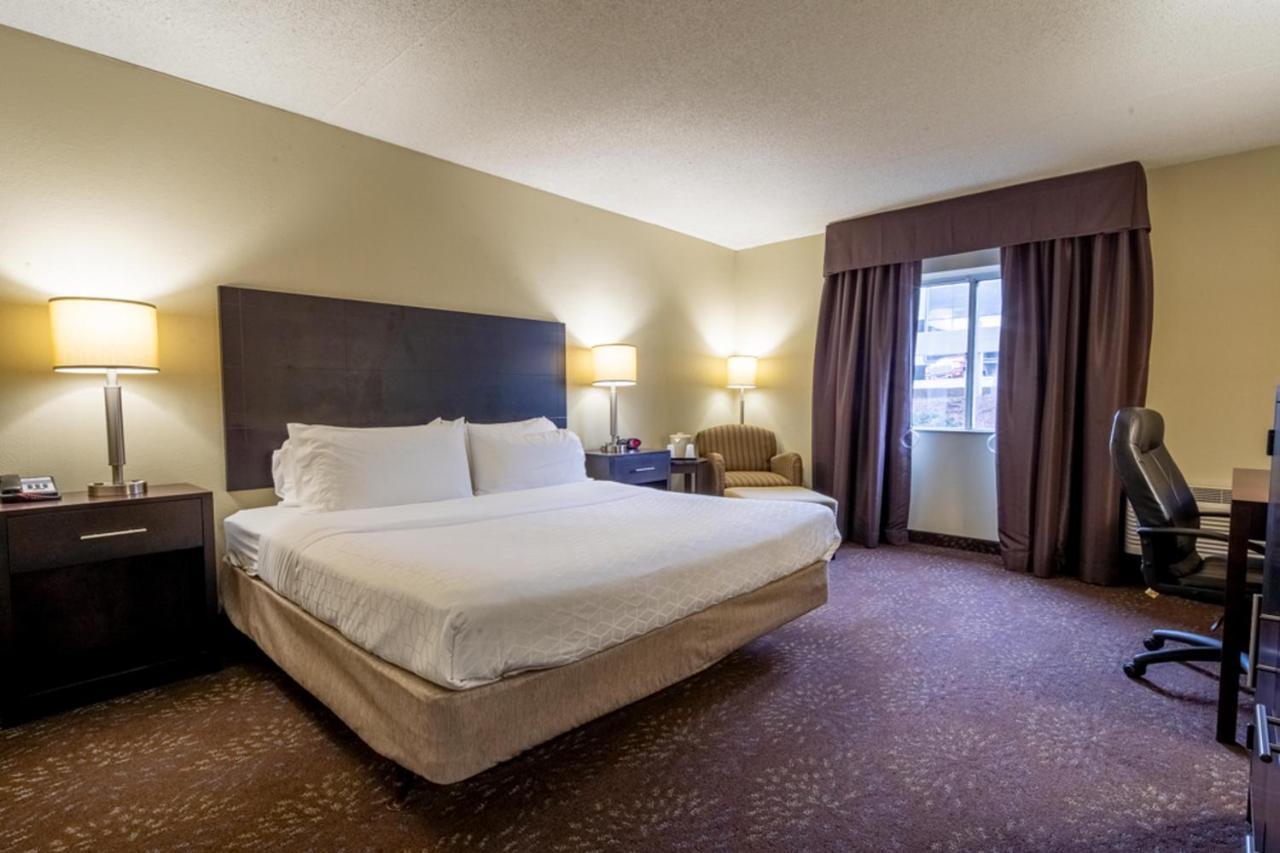 Holiday Inn Express Hotel & Suites Pittsburgh Airport By Ihg Robinson Township Extérieur photo