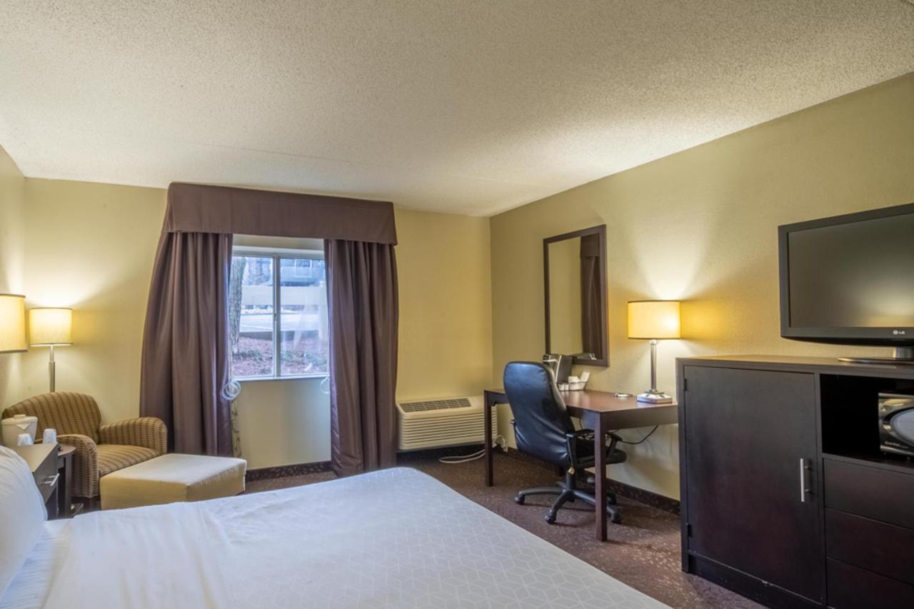 Holiday Inn Express Hotel & Suites Pittsburgh Airport By Ihg Robinson Township Extérieur photo