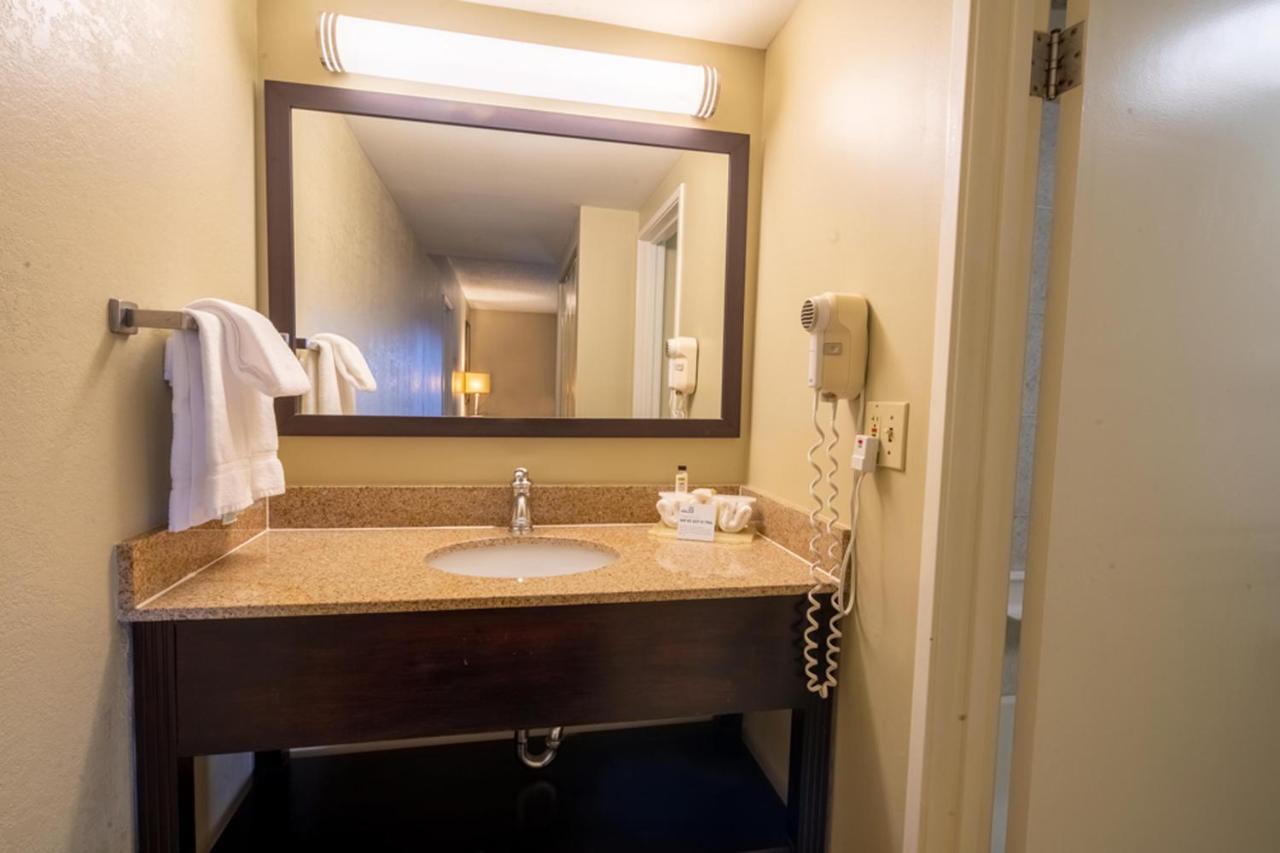 Holiday Inn Express Hotel & Suites Pittsburgh Airport By Ihg Robinson Township Extérieur photo