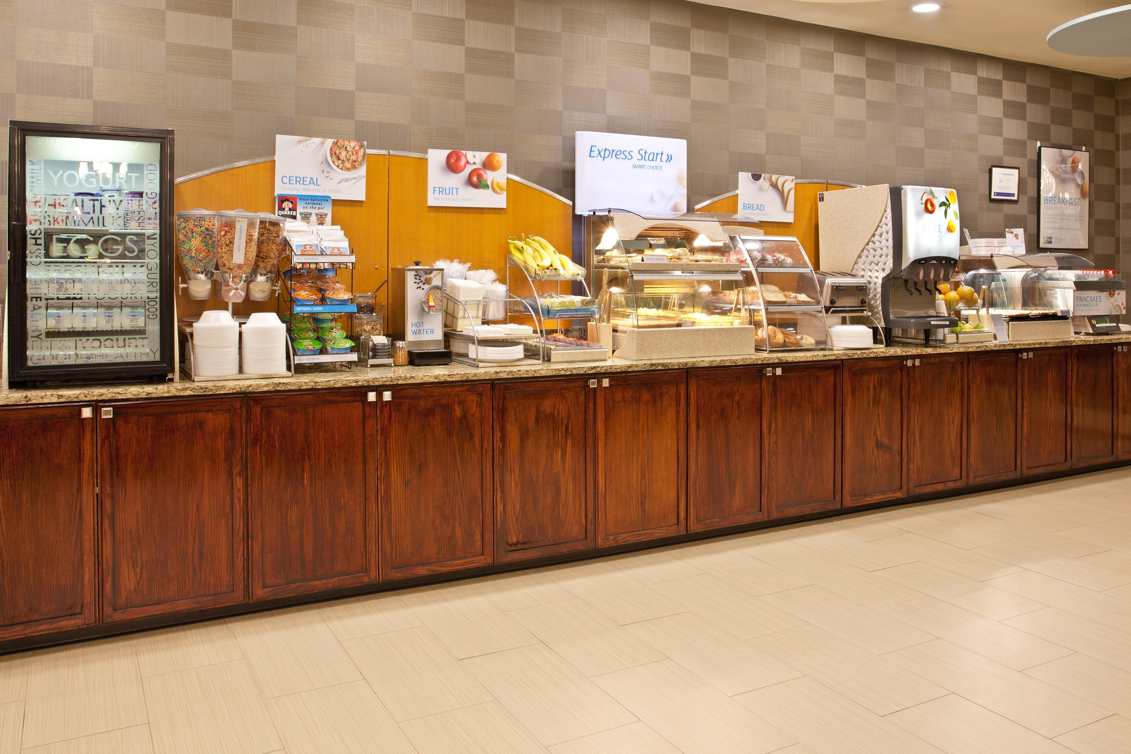 Holiday Inn Express Hotel & Suites Pittsburgh Airport By Ihg Robinson Township Extérieur photo