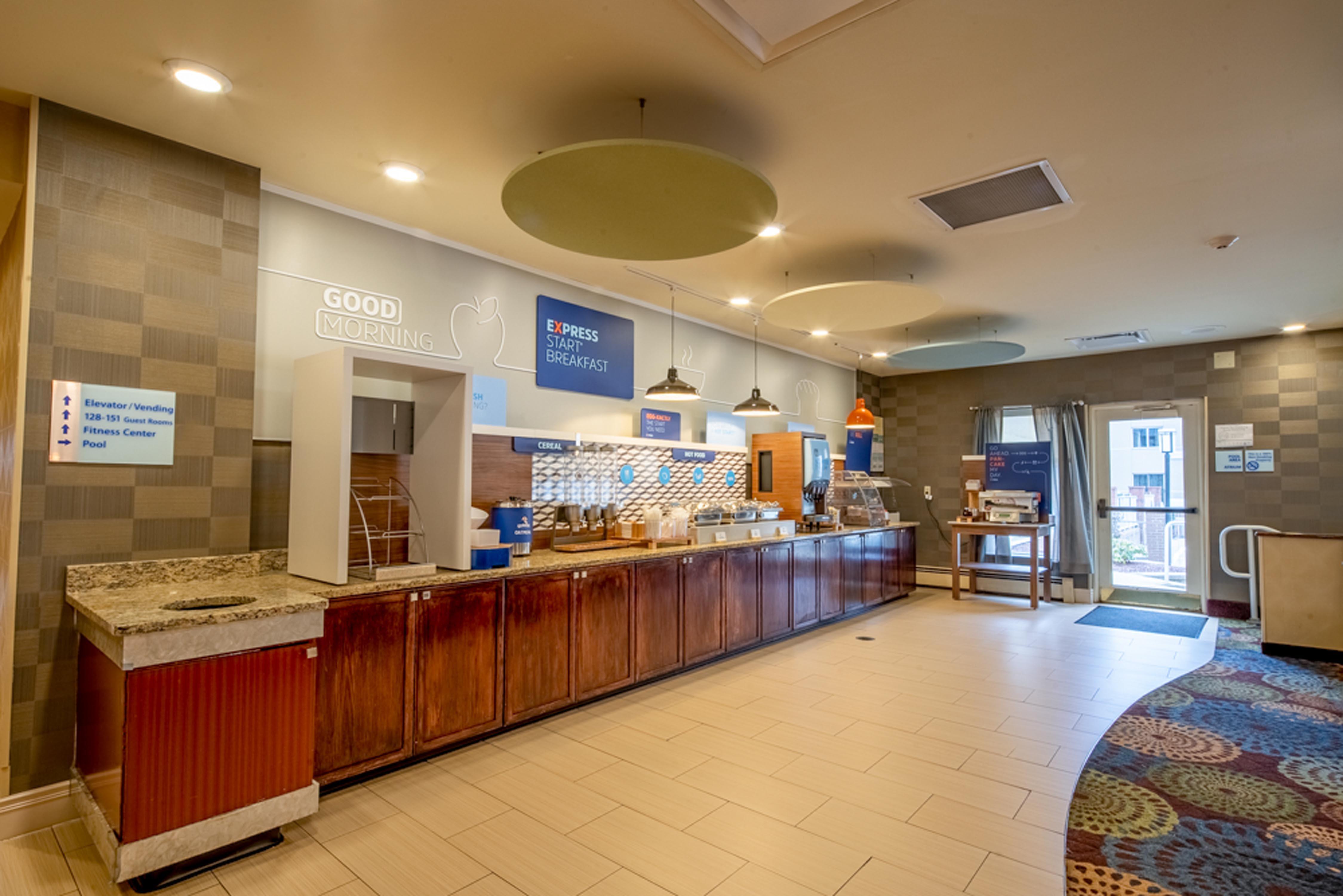 Holiday Inn Express Hotel & Suites Pittsburgh Airport By Ihg Robinson Township Extérieur photo