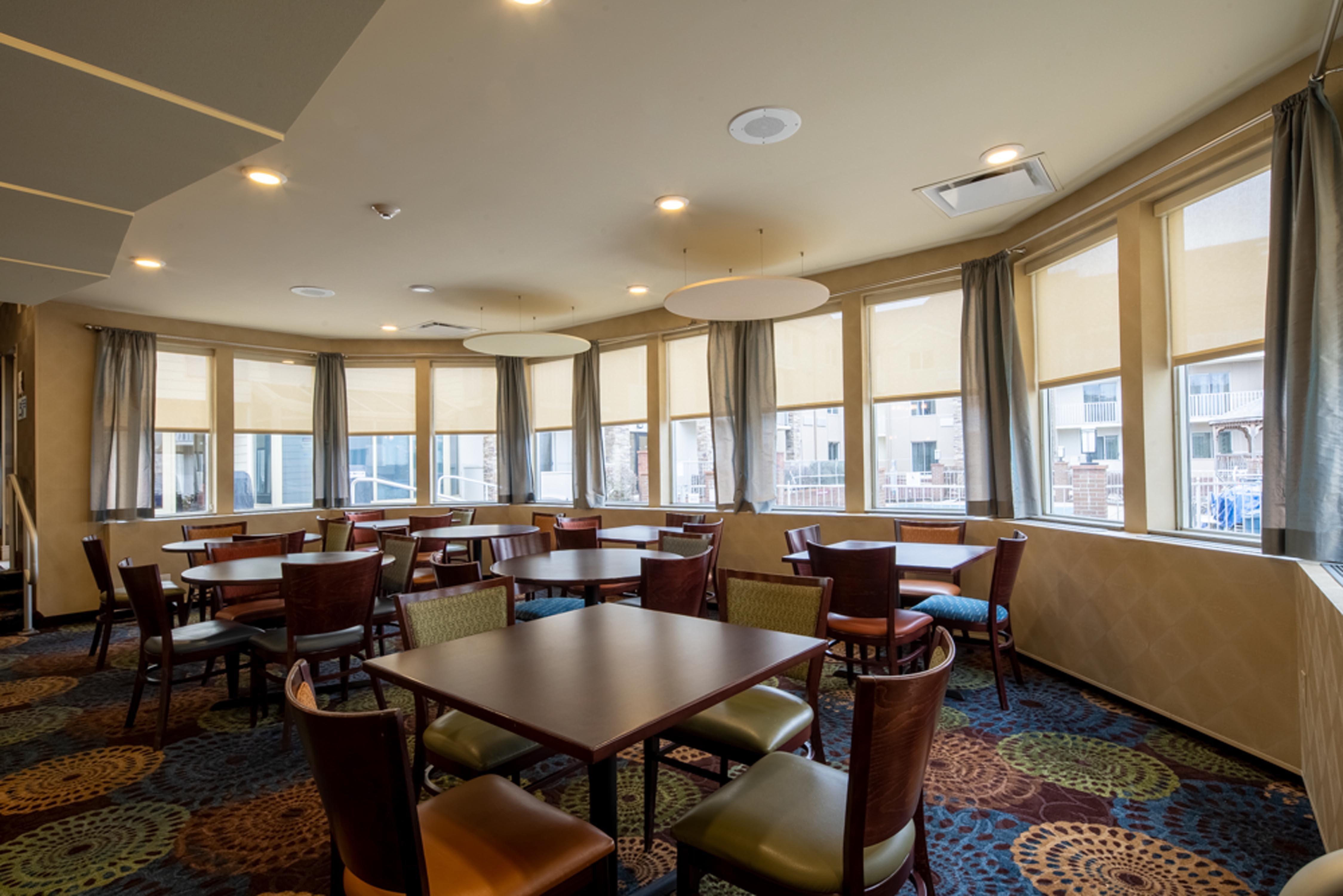 Holiday Inn Express Hotel & Suites Pittsburgh Airport By Ihg Robinson Township Extérieur photo